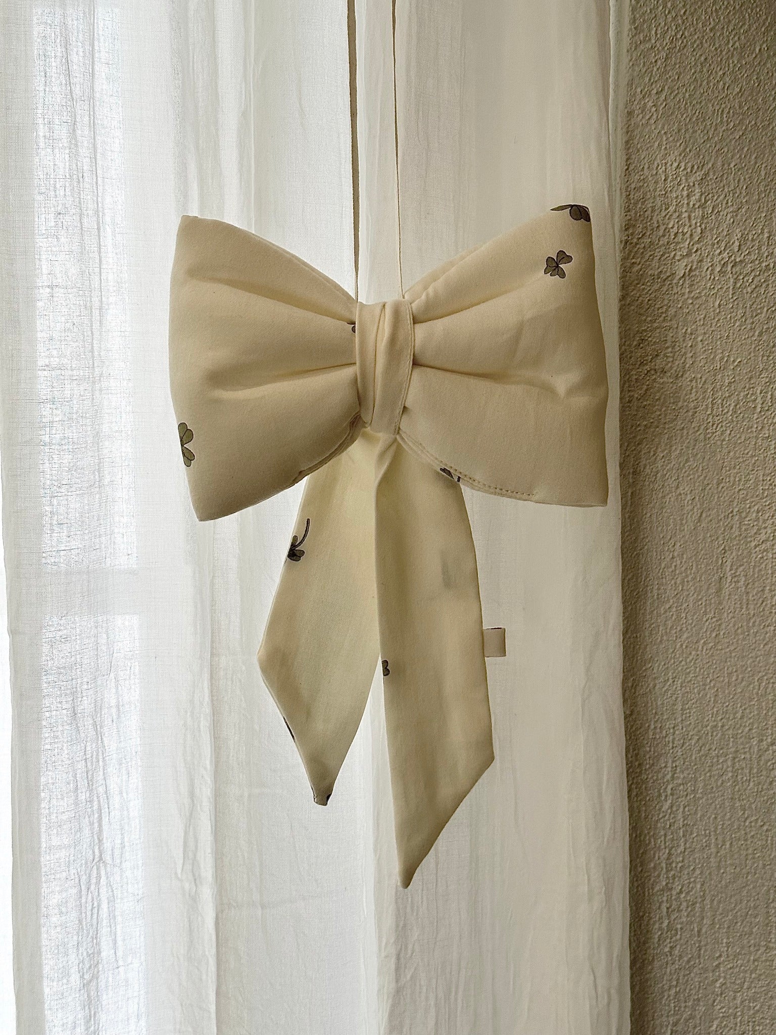 Bella Sløjfe Clover Klein - Unik og Håndlavet fra That's Mine