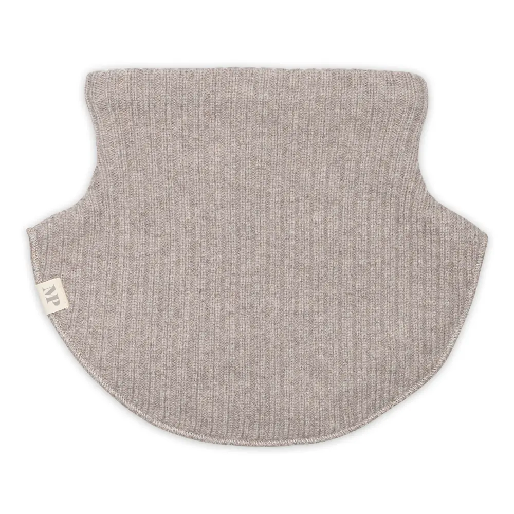 Uppsala Halsedisse i lys brun melange - Komfortabel og varm