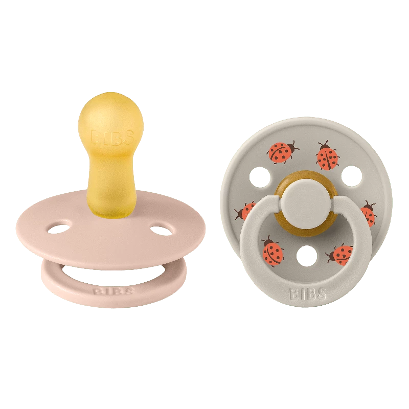 Studio Colour 2 Pack Ladybug Latex Size 2 Blush Mix fra Bibs