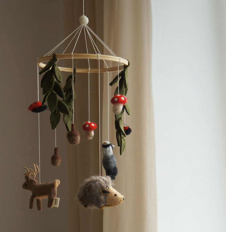 Uro Skovdyr Brun Sort Rød fra Gamcha