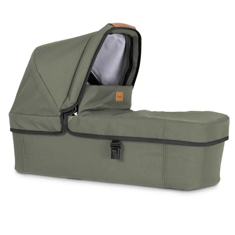 Babylift Outdoor Olive fra Emmaljunga
