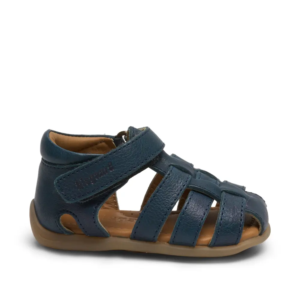 Bisgaard Aura 1400 Begyndersandaler med Velcro - Tilbud!