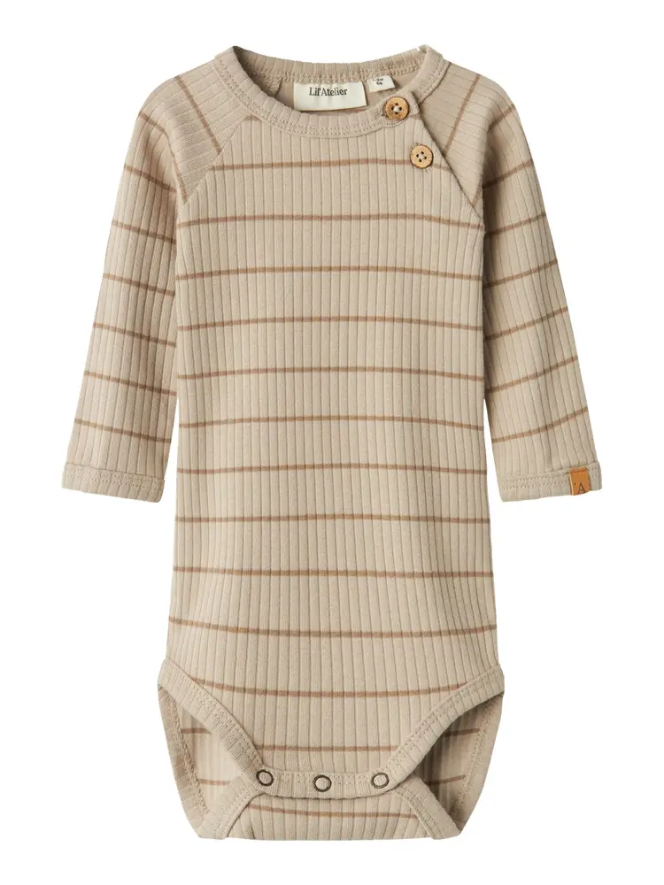 Kail Langærmet Slim Body i Ren Cashmere fra Lil' Atelier