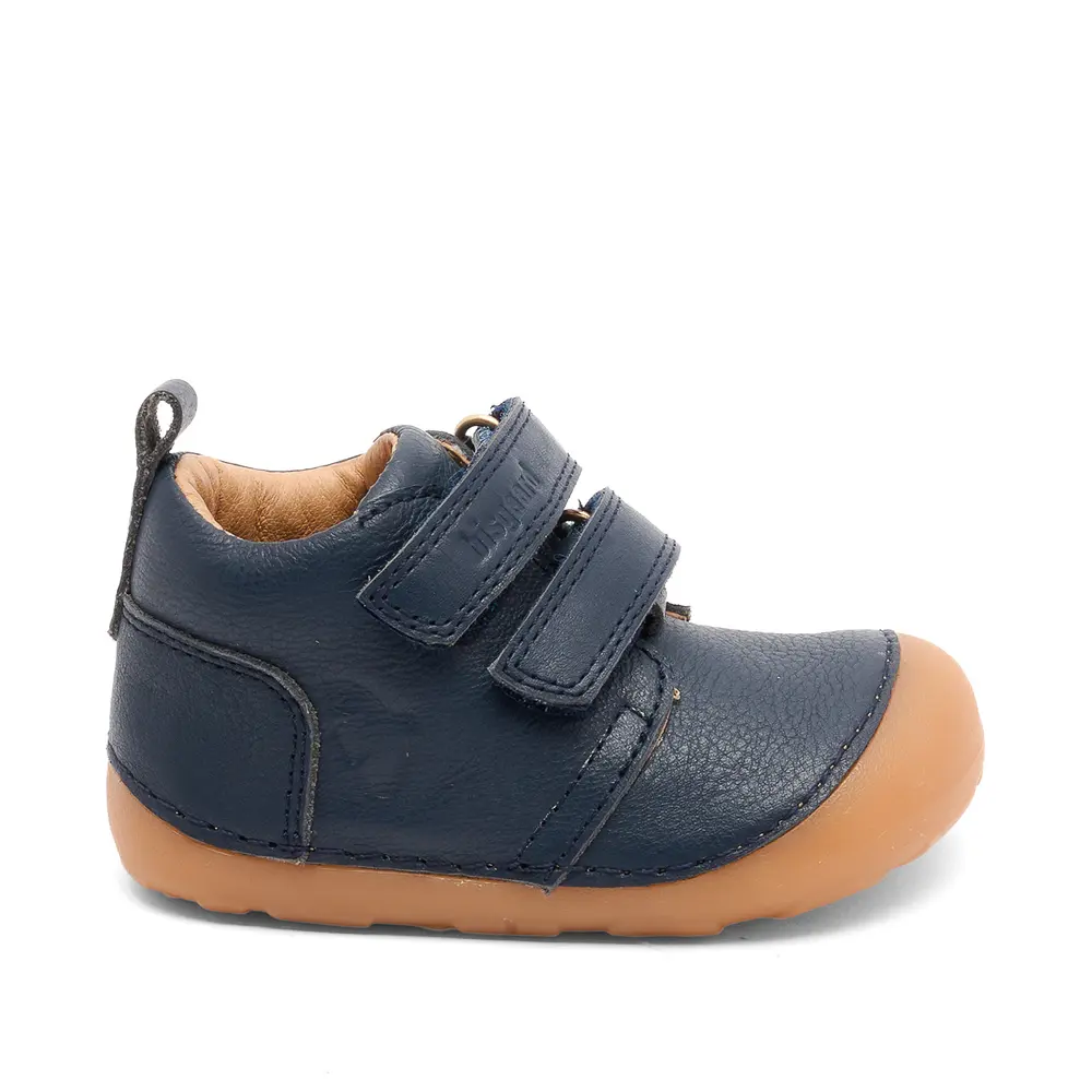 Carter Prewalker Barefoot   Navy   24 fra Bisgaard