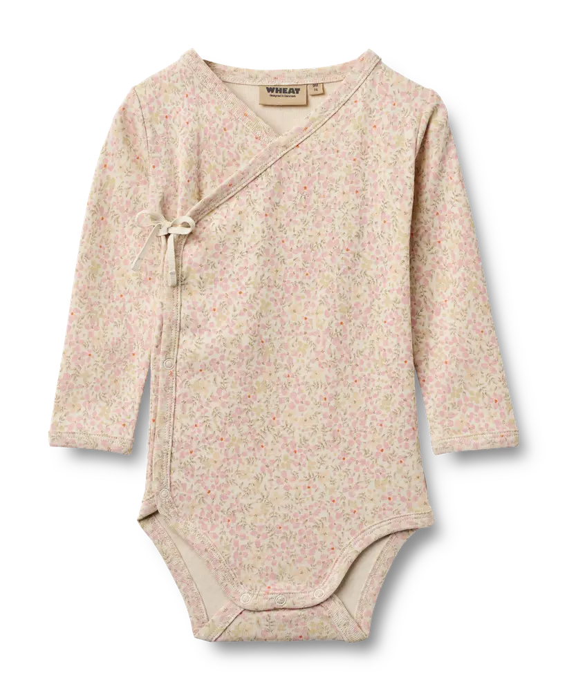 Chia Wrap Body   Coral Flowers   56 fra Wheat