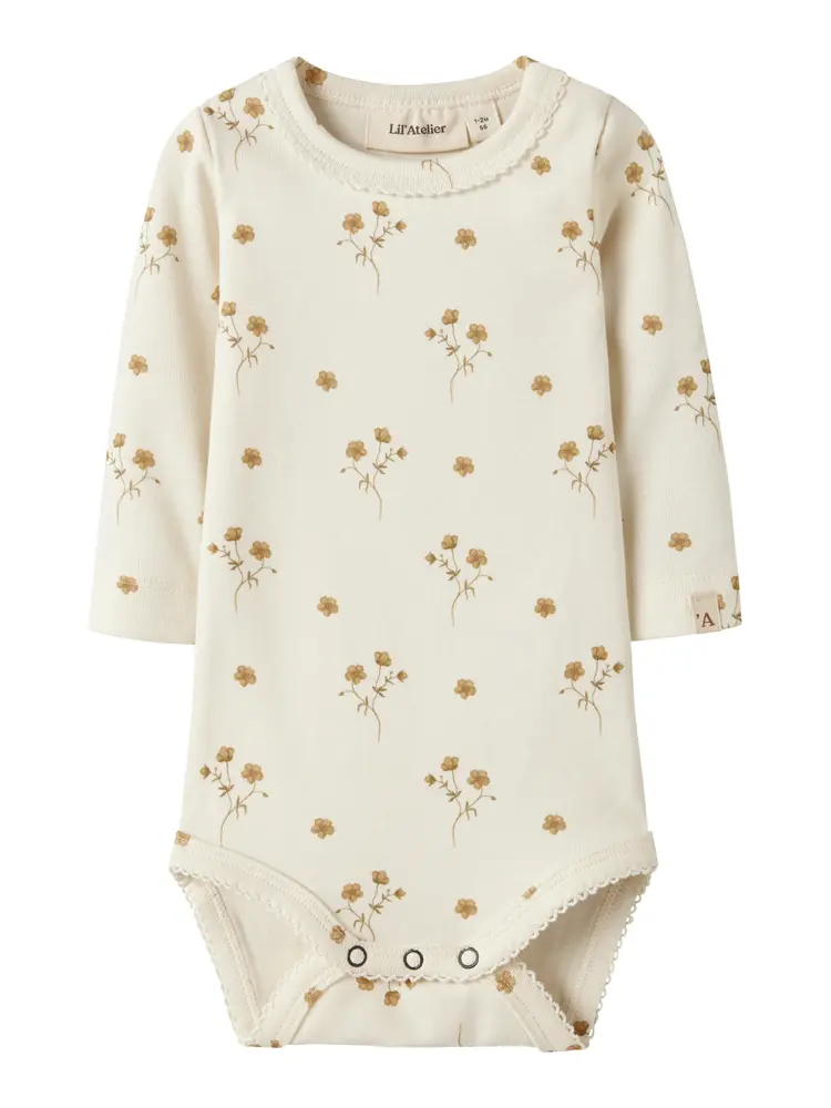 Layo Sig Langærmet Slim Body   Coconut Milk   56 fra Lil' Atelier
