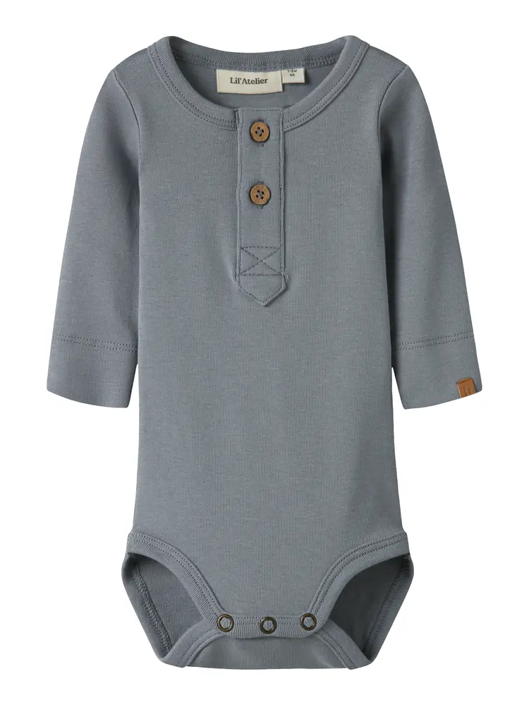 Geo Lom Langærmet Slim Body   Tradewinds   56 fra Lil' Atelier
