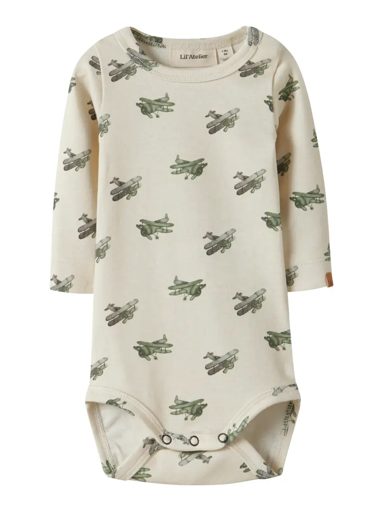 Layo Geu Langærmet Slim Body Coconut Milk 62 fra Lil' Atelier