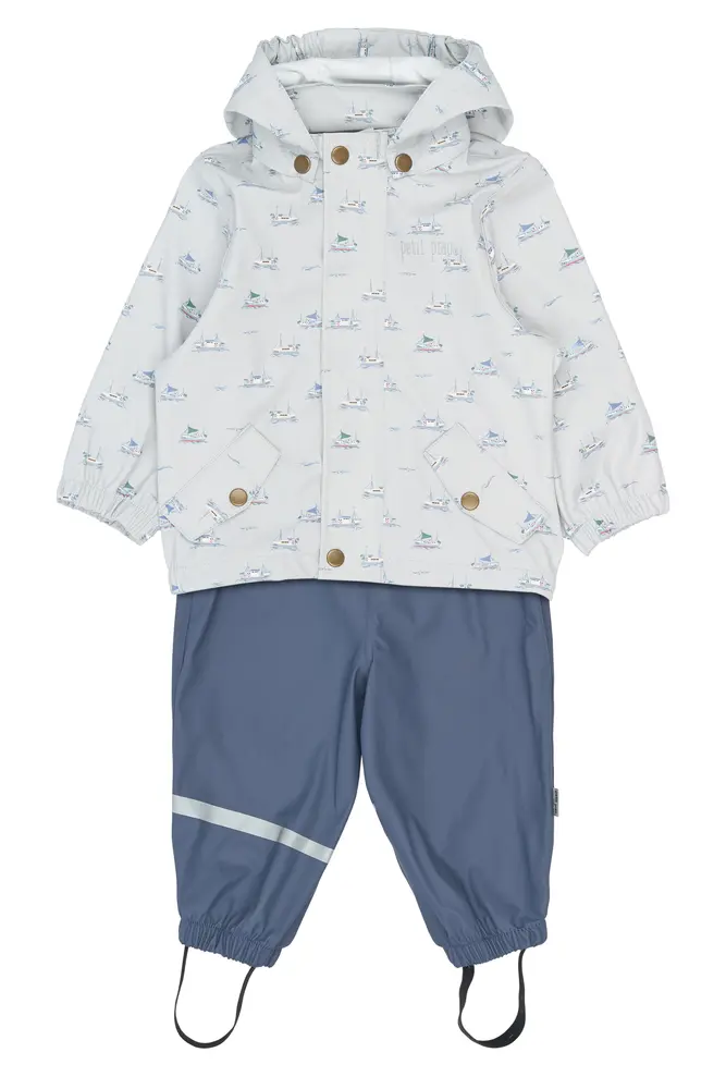 Dai Regnsæt M. Seler   Pearl Blue Boat Aop   86 Cm fra Petit Piao