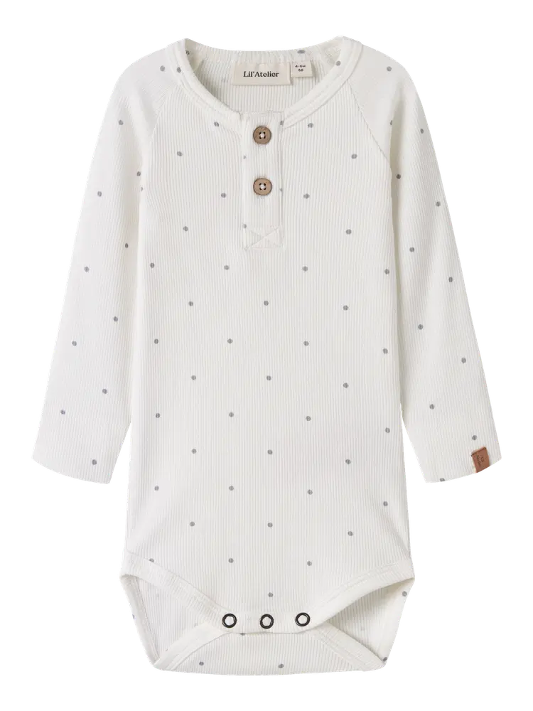 Gago Kip Langærmet Slim Body Coconut Milk 74 fra Lil' Atelier