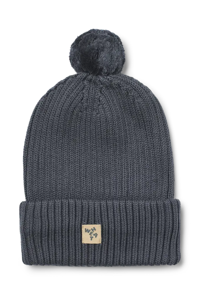 Habar Strikket Hue   Greyblue   9 24 Mdr. fra Wheat